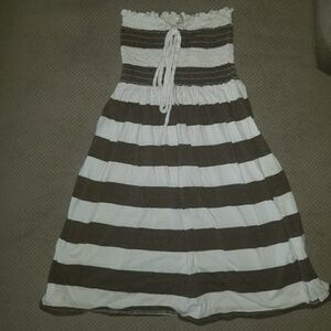 3 for $10 (on all items $10 or less in closet) Coverup. 100% Cotton. Size M